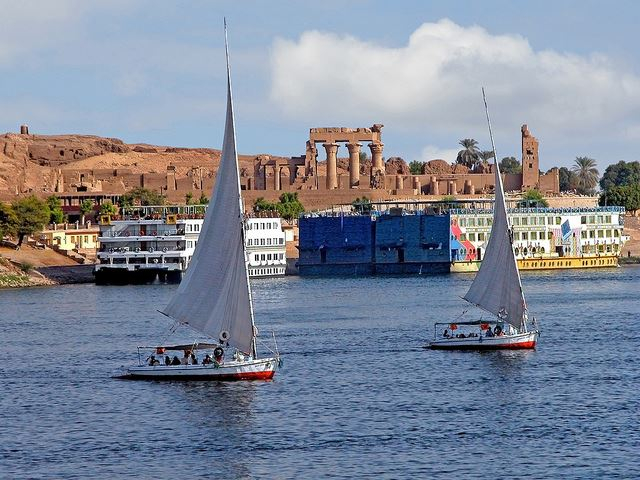 Egypt Round Trip Over Christmas& Nile Cruise